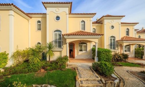 Week Stay In A Stunning Villa in Quinta Do Lago, Portugal for 8 People