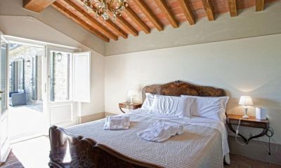 Seven Nights in a Private Villa in Tuscany, Italy, for Ten People