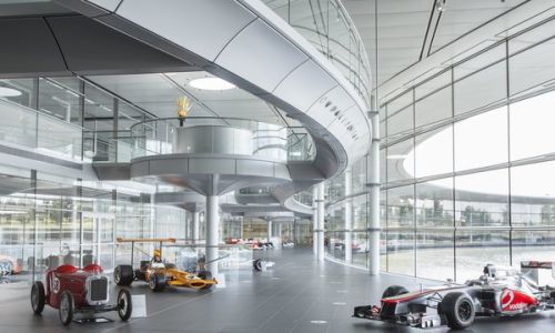 EXCLUSIVE BEHIND THE SCENES TOUR AT MCLAREN F1 TEAM, WOKING - FOR FOUR PEOPLE