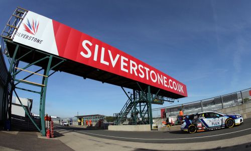 A FAMILY PACKAGE: ATTEND BOTH THE SILVERSTONE EXTRAVAGANZA & THE BTCC SILVERSTONE FOR 4