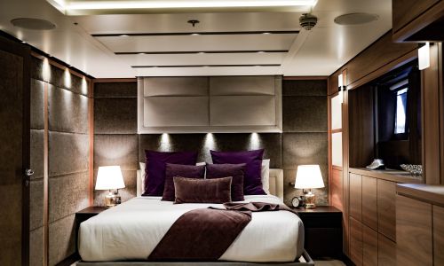 MASTER CABIN ONBOARD A SUPERYACHT AT THE ABU DHABI GRAND PRIX FOR 2